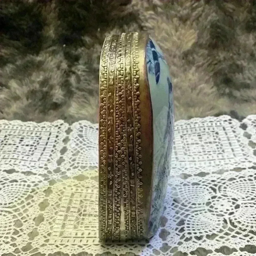 Vintage Porcelain Shard  Box/Silver plated copper. - Picture 6 of 16